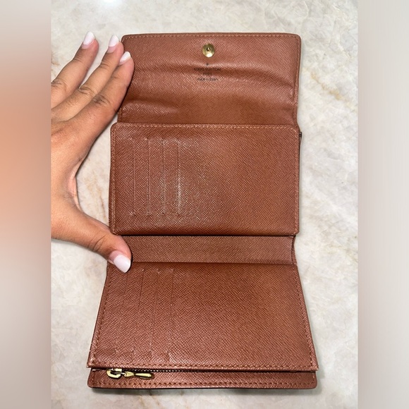 Louis Vuitton Monogram Portefeiulle Alexandra Trifold Wallet - Picture 2 of 11